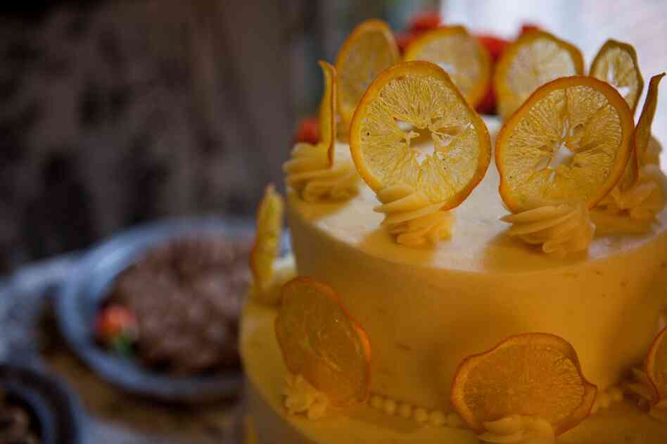 Fancy fruit cakes were a typical dessert served at Mount Vernon.