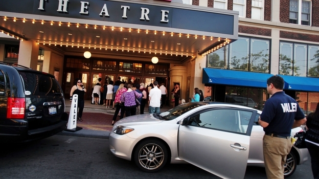 Bars and restaurants are already legally on the hook for stopping would-be drunk drivers. Some in Boston say valet parking attendants should be too. Bars and restaurants are already legally on the hook for stopping would-be drunk drivers. Some in Boston say valet parking attendants should be too.