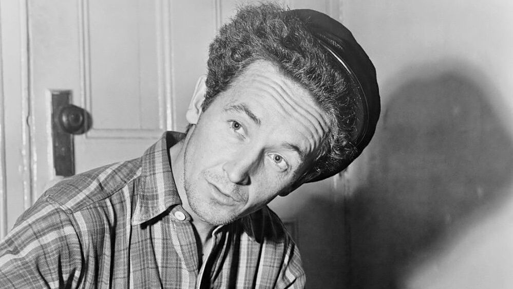 Woody Guthrie.