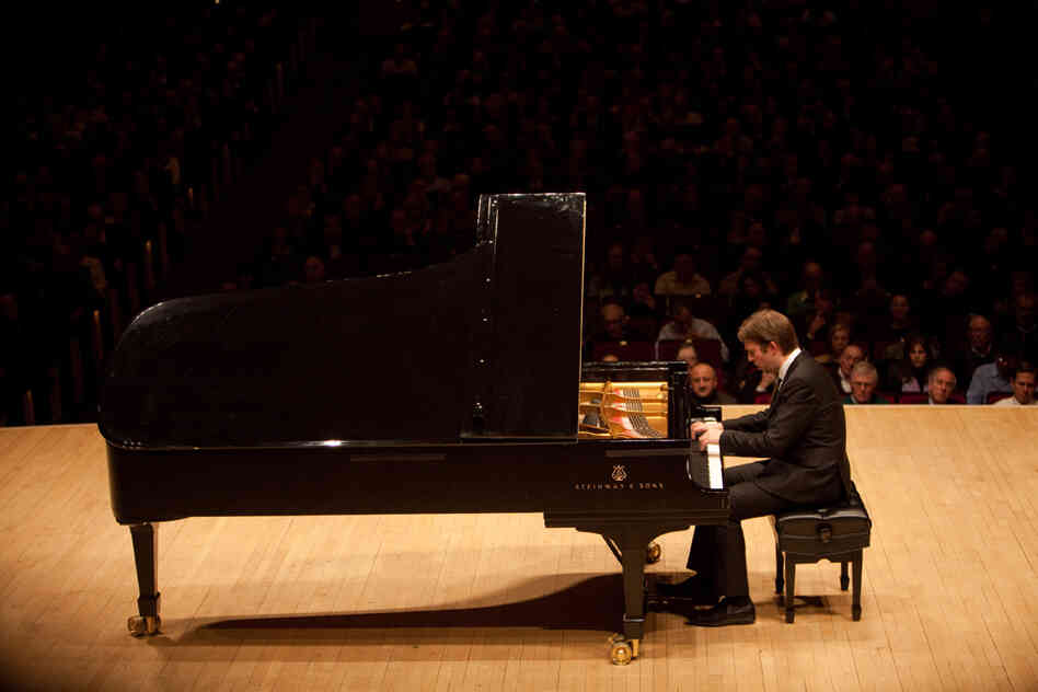 Andsnes was at the top of his game in a program that included music from Haydn and Chopin to Debussy and to Bartok.