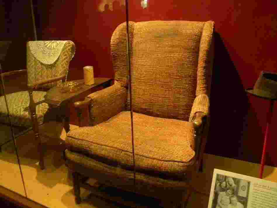 Edith and Archie Bunker's chairs on display in the Smithsonian National Museum of American History.