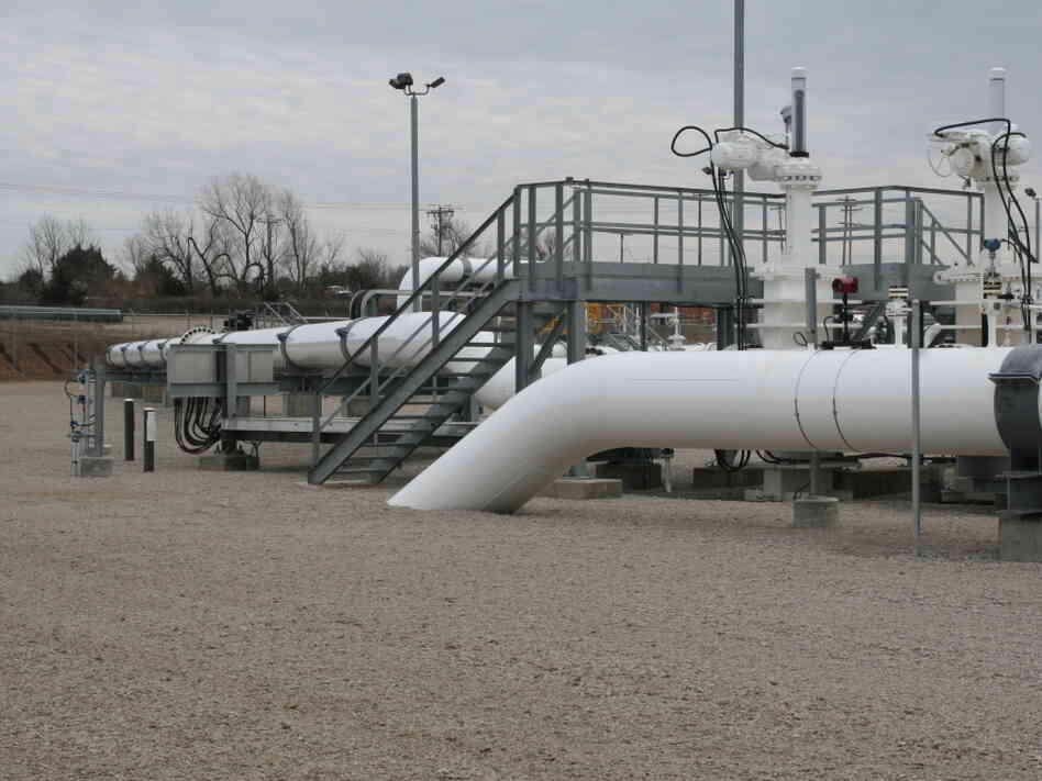 The existing Keystone pipeline emerges from the southern terminus. The existing Keystone pipeline emerges from the southern terminus.
