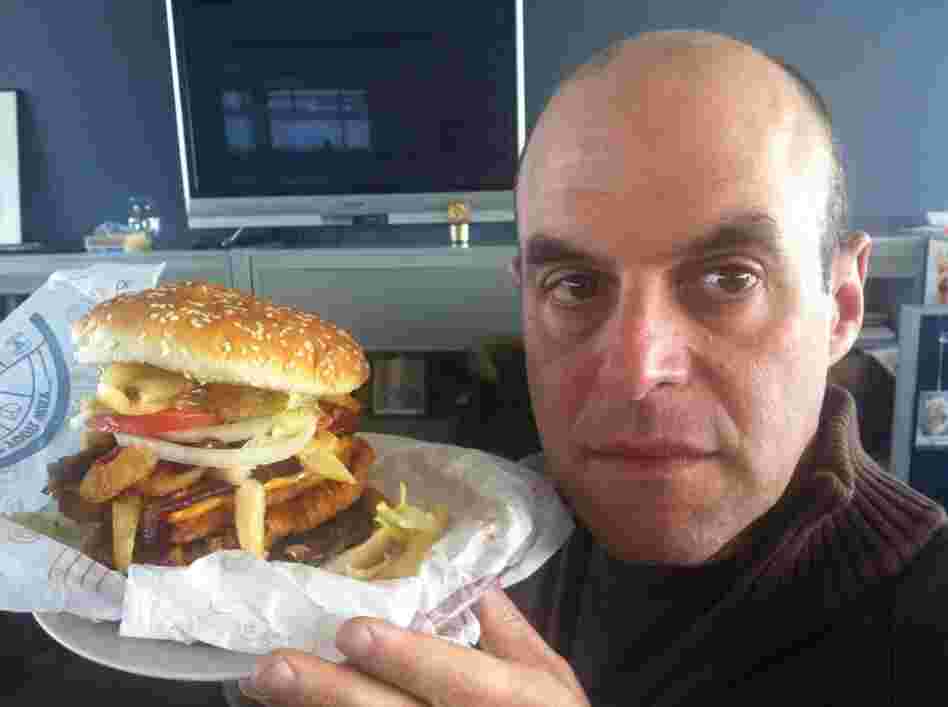 This sandwich measures 3/5 Peterheads.
