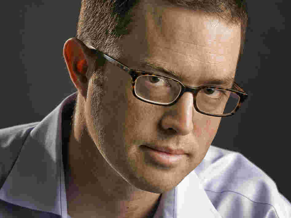 Craig Timberg is the former Johannesburg bureau chief of The Washington Post. He is current the deputy national security editor at the Post. 