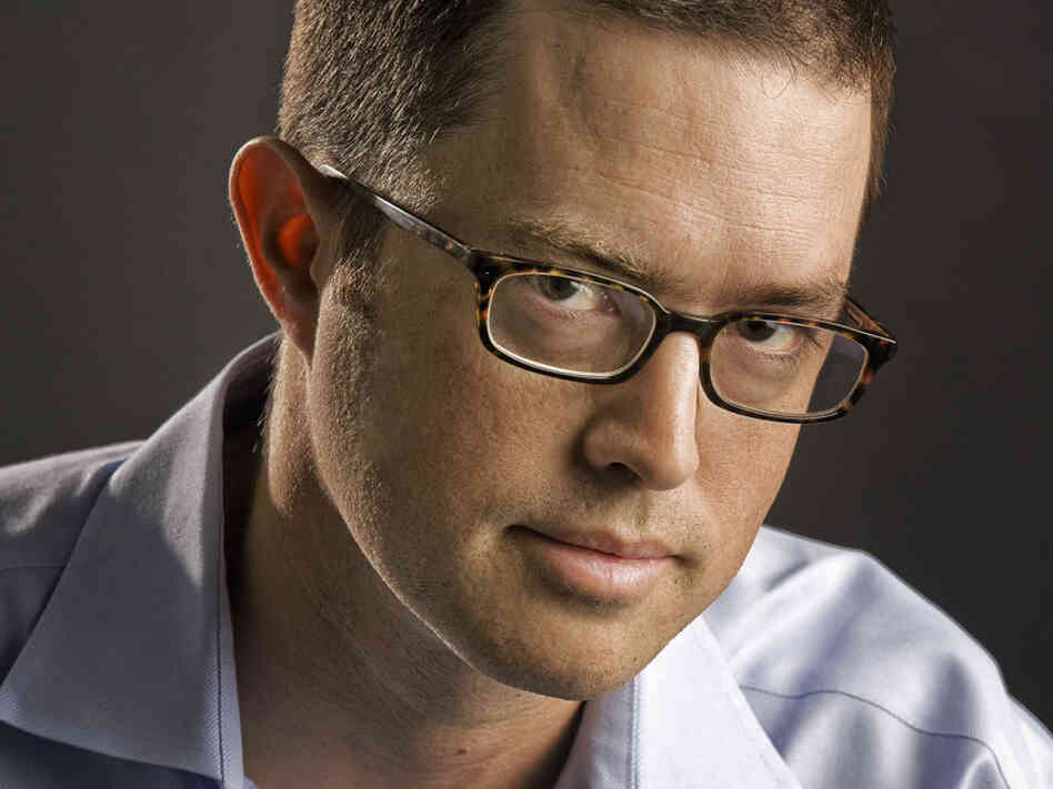 Craig Timberg is the former Johannesburg bureau chief of The Washington Post. He is current the deputy national security editor at the Post. 