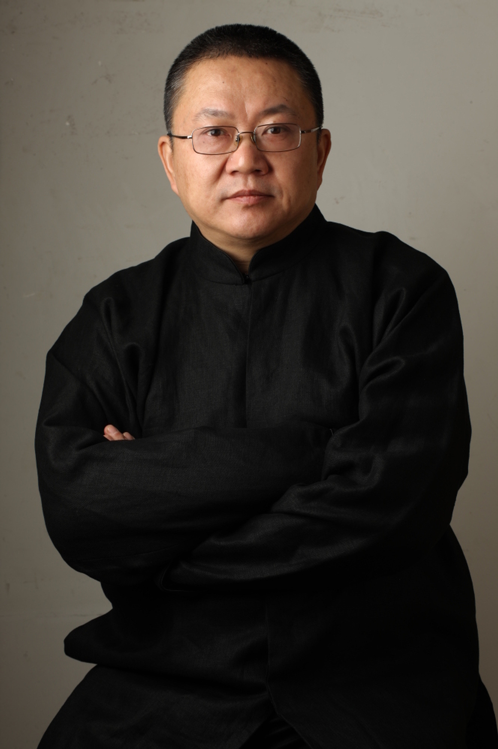 In 1997, Wang Shu founded the Amateur Architecture Studio in Hangzhou with his wife, Lu Wenyu.