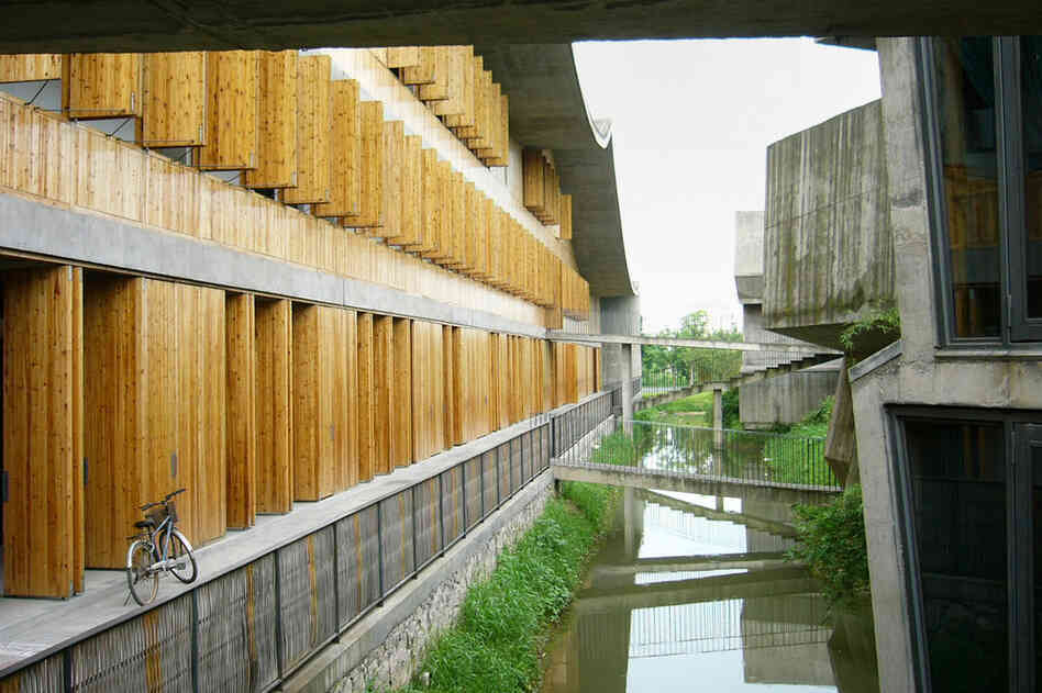 Xiangshan Campus, China Academy of Art, Phase II, 2004-2007, Hangzhou, China.