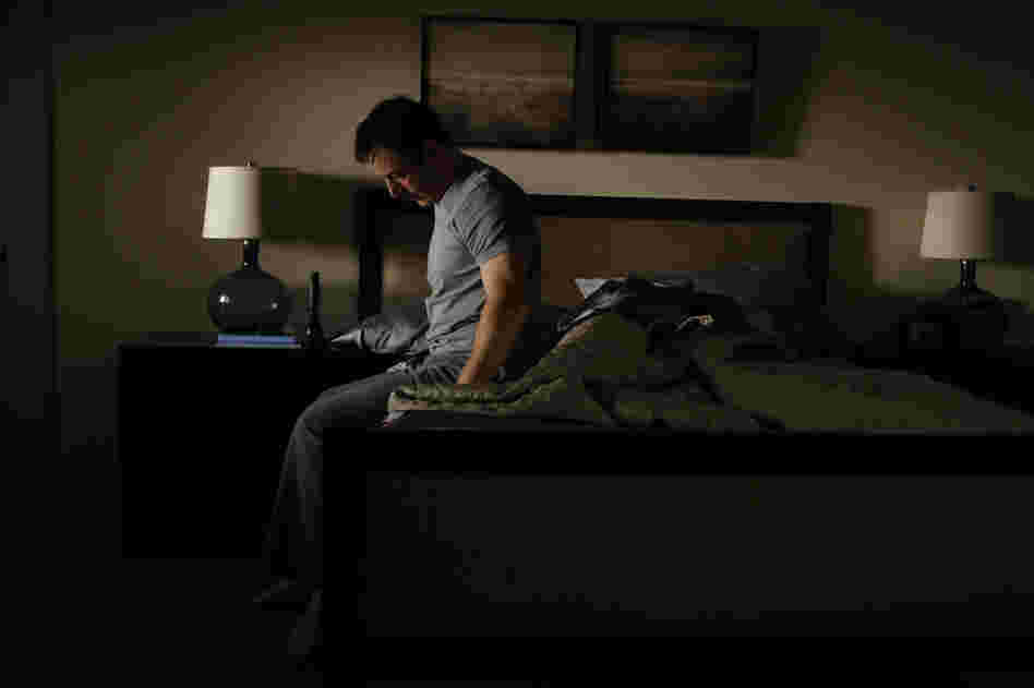 In the new NBC drama Awake, Jason Issacs plays Michael Britten, a man who survives a car accident along with one of his loved ones — but which one?