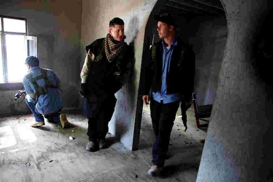 The Afghan policemen successfully secure the mosque.