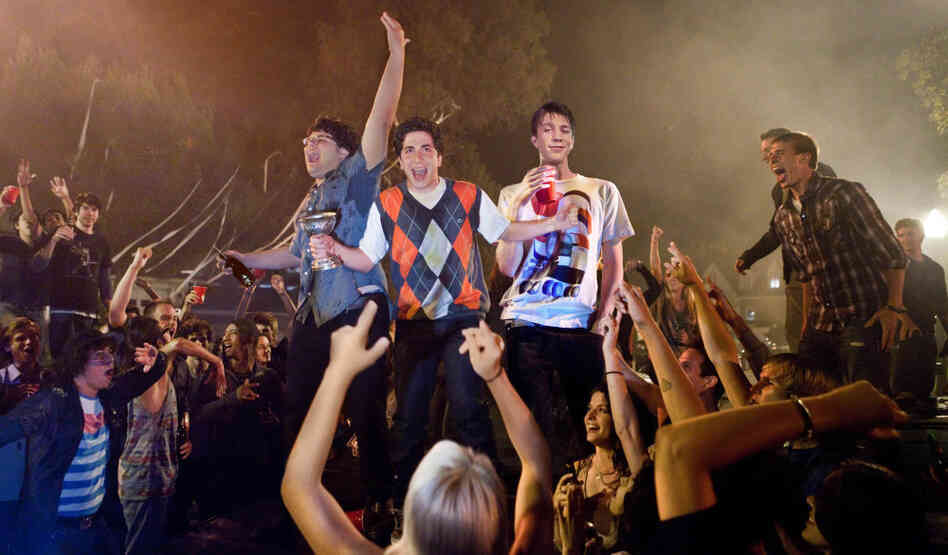 (From left) High-school students JB (Jonathan Daniel Brown), Costa (Oliver Cooper) and Thomas (Thomas Mann) bid for popularity with a "legendary" party that soon tips toward chaos. (From left) High-school students JB (Jonathan Daniel Brown), Costa (Oliver Cooper) and Thomas (Thomas Mann) bid for popularity with a "legendary" party that soon tips toward chaos.