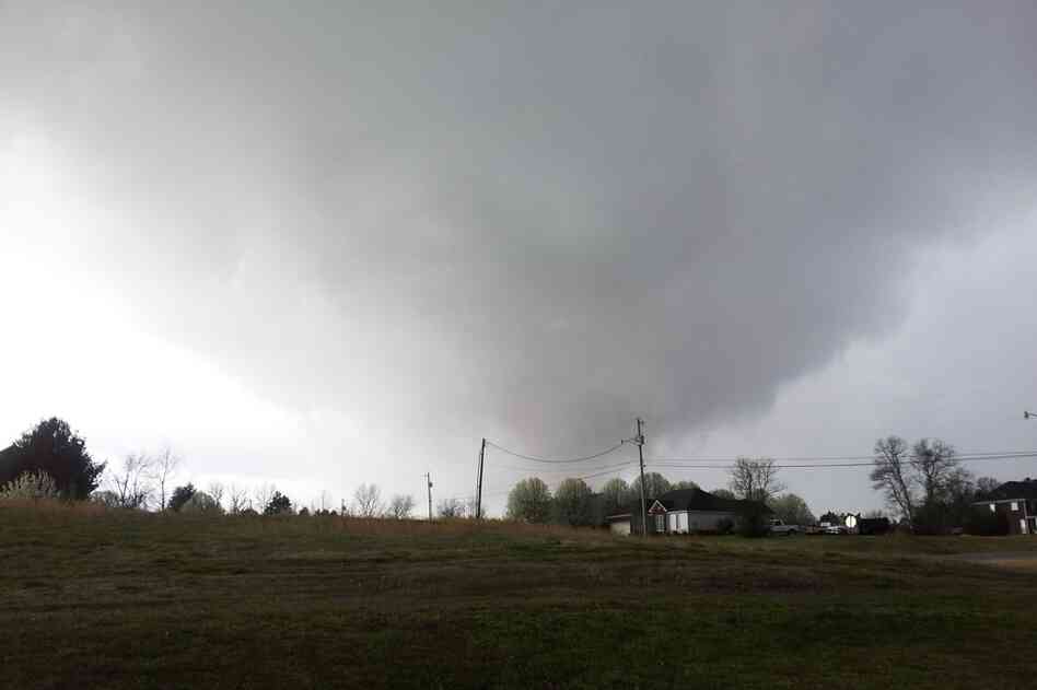 A cellphone photo captured the tornado that struck in New Market, Ala. 