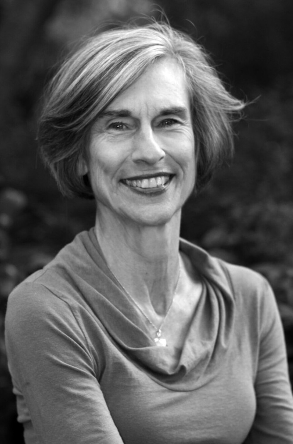 Stephanie Deutsch has written for the New York Times and The Weekly Standard. 