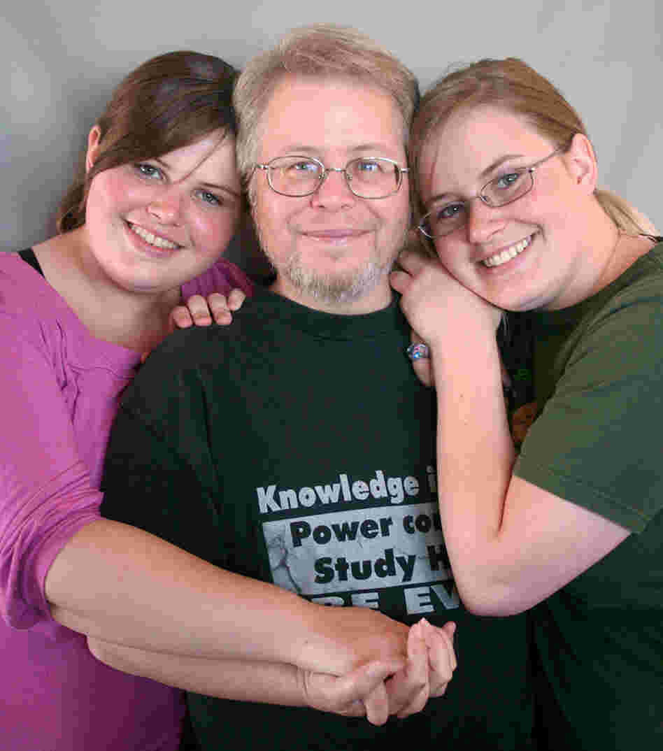 Amanda, Les and Thea GrantSmith spoke about Les' transition from a woman to a man in 1997.