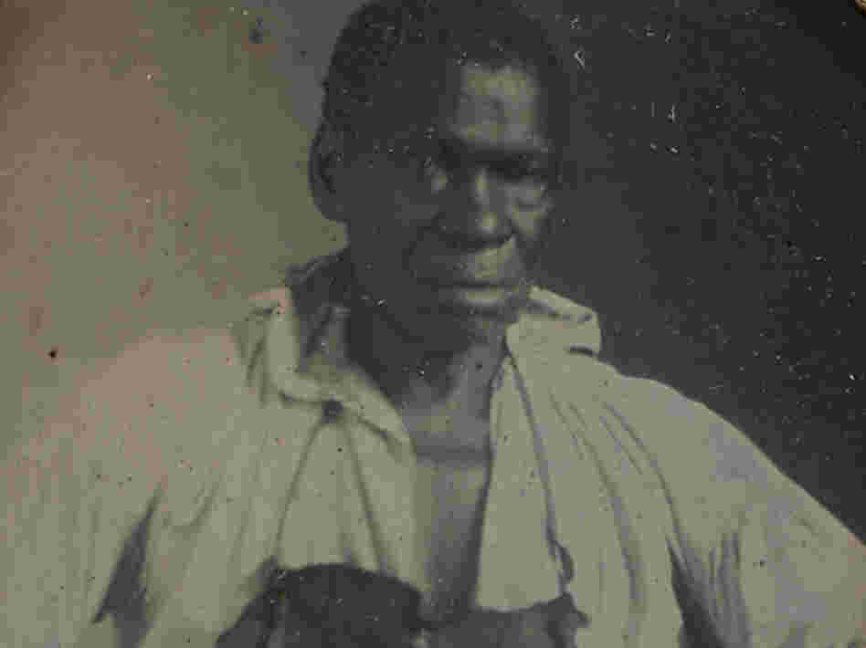  Isaac Granger was an enslaved blacksmith at Monticello. Jefferson made Granger's father, George Granger Sr., Monticello's overseer, the only enslaved man to rise to that position and to receive an annual wage. 