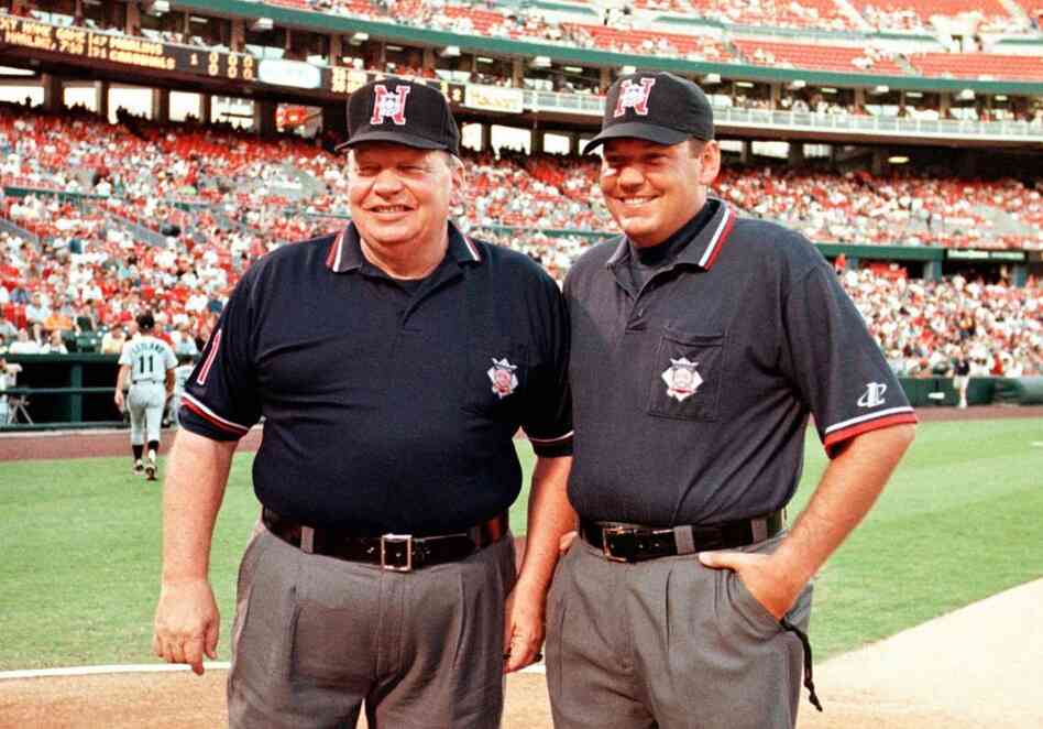 This 1998 file photo shows veteran National League umpire Harry Wendelstedt, left, with his son, Hunter Wendelstedt, also an umpire. This 1998 file photo shows veteran National League umpire Harry Wendelstedt, left, with his son, Hunter Wendelstedt, also an umpire.