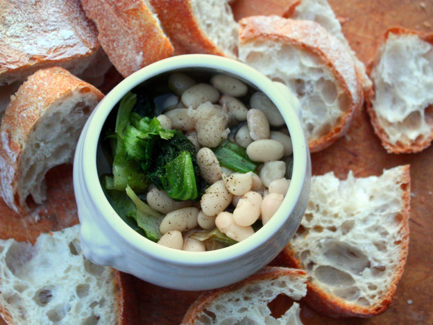  White Bean And Escarole Soup 