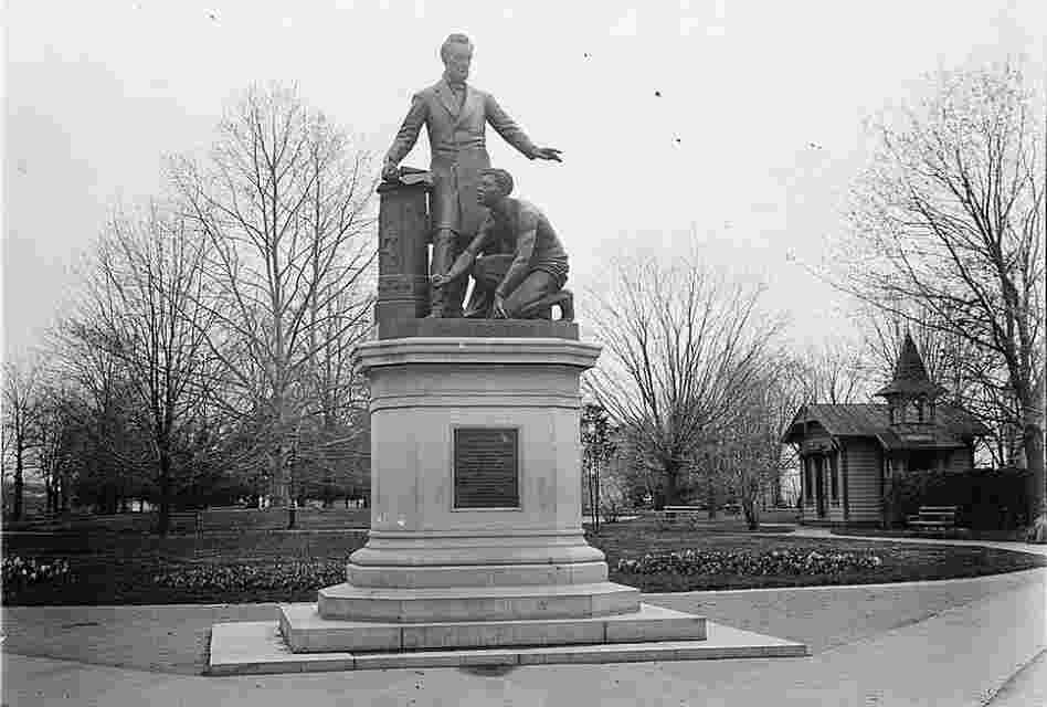 Lincoln Statue, Lincoln Park, Washington, D.C., circa 1920 Lincoln Statue, Lincoln Park, Washington, D.C., circa 1920