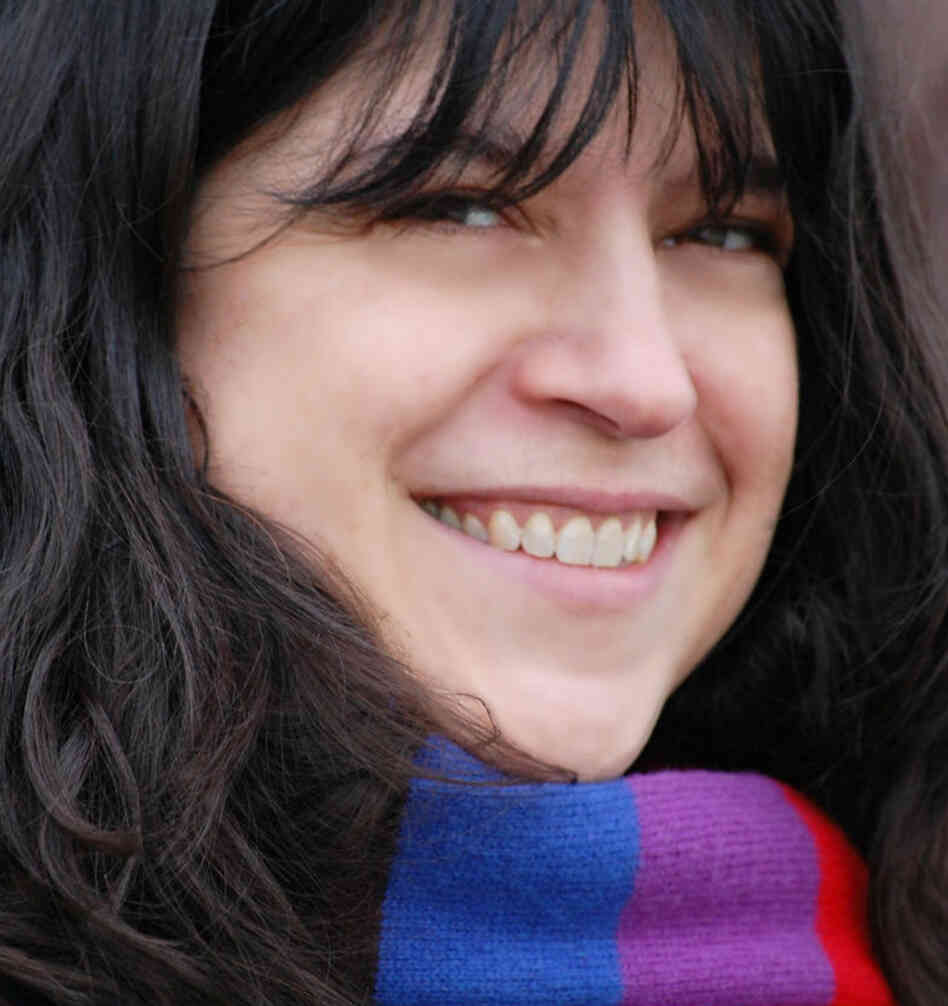 E L James is a television executive and mother of two based in West London. Fifty Shades of Grey is her first book.