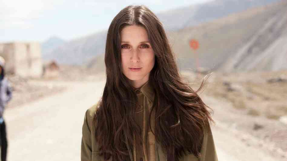 Chilean singer Francisca Valenzuela will be at SXSW and Vive Latino. She's premiering her new video for "Esta Soy Yo."