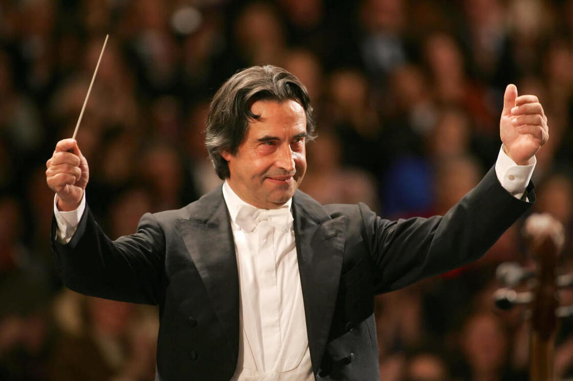 Riccardo Muti (shown here in Vienna in 2006) didn't let scuffling patrons stop a recent performance with the Chicago Symphony.