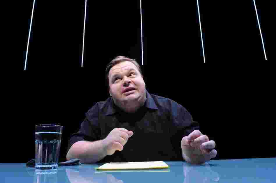 Mike Daisey in a scene from "The Agony and The Ecstasy of Steve Jobs."