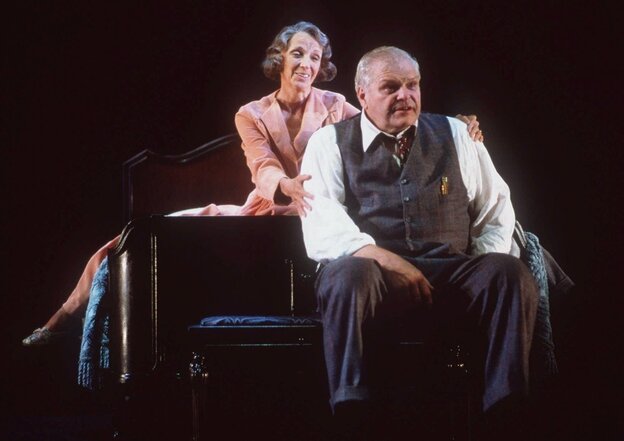 Brian Dennehy and Elizabeth Franz starred in the 50th anniversary Broadway production of the play in 1999.