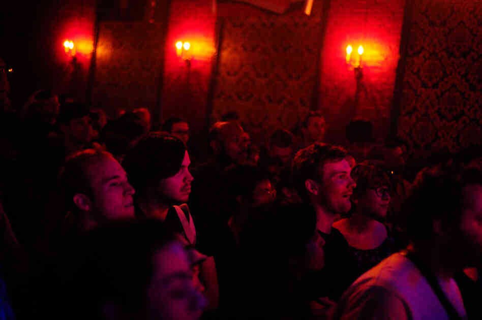 Dude just off-center was all agape at the awesome Sugar Tongue Slim show.
