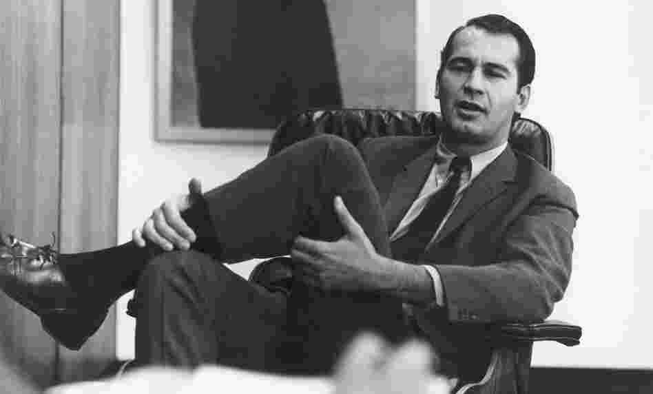 George Lois, pictured above in the early 1960s, was a pioneer during the "Creative Revolution" of American advertising. George Lois, pictured above in the early 1960s, was a pioneer during the "Creative Revolution" of American advertising.