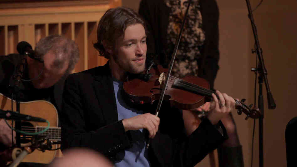 Fiddler Jon Pilatzke.