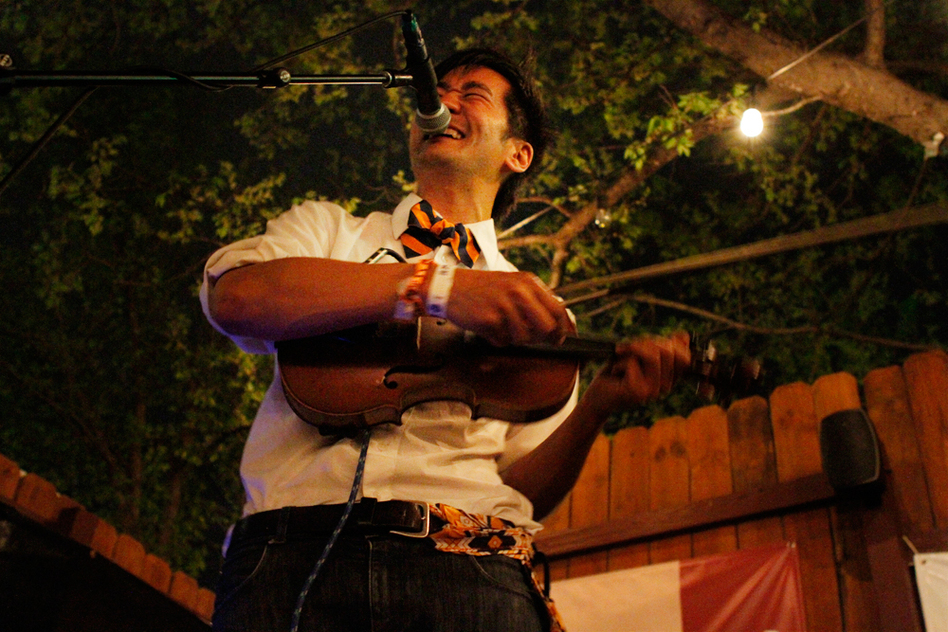 At Uncorked on Friday night, Kishi Bashi used violin and vocals plus loops to create a sound that seems bigger than the single person making it.