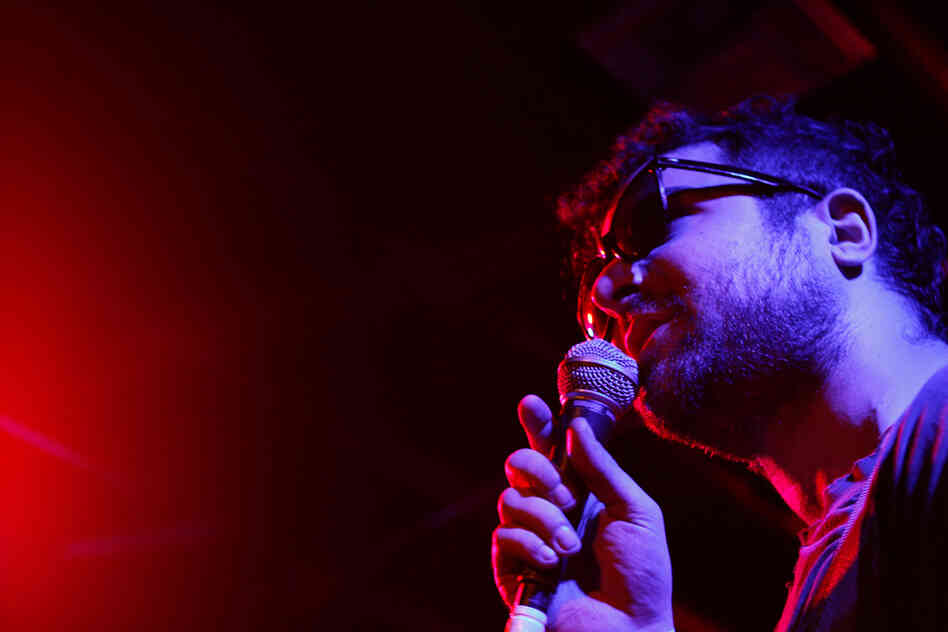 Psychedelic Hors---'s Matt Whitehurst sports some TV Party shades on stage at Red 7 on Saturday Night.