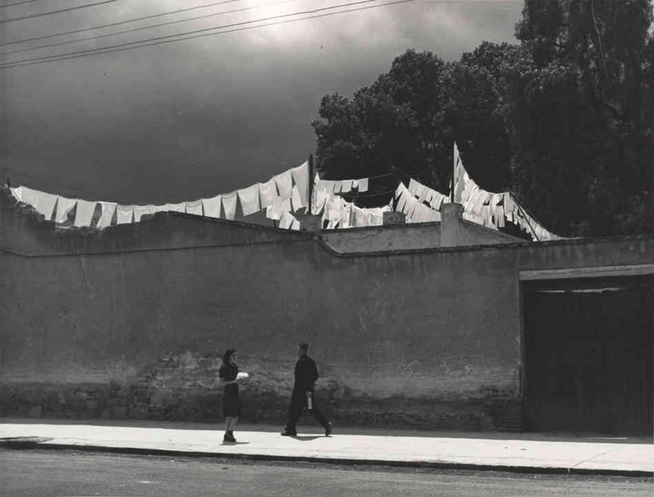 Que chiquito es el mundo (How Small the World Is), 1942 