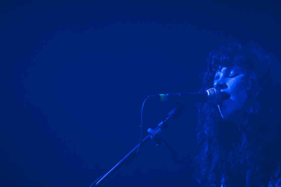 Molly Hamilton's haunting croon enveloped the Captured Tracks showcase on Saturday with her band, Widowspeak.