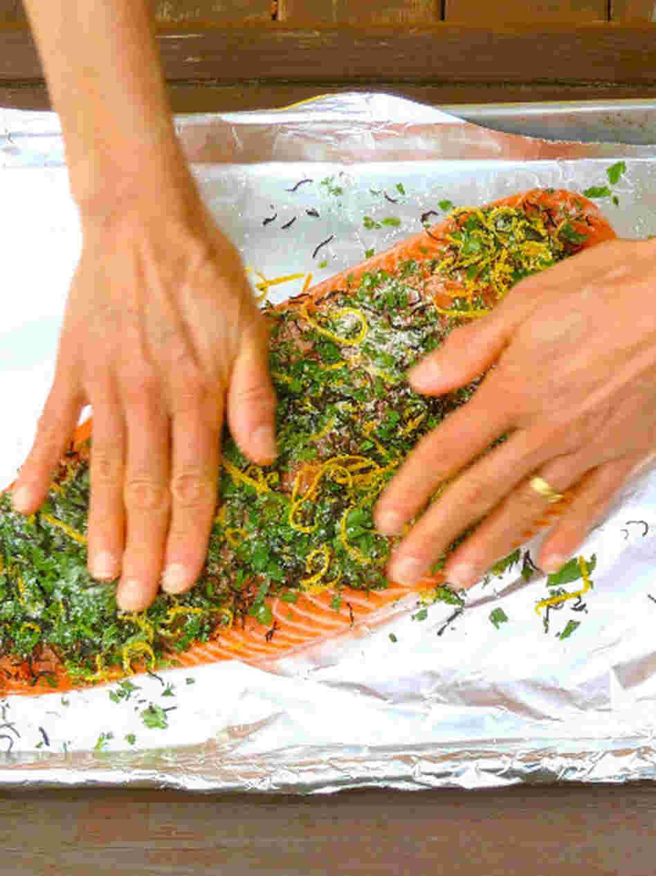  Salmon with Seville Oranges, Tarragon, and Tea Leaves 