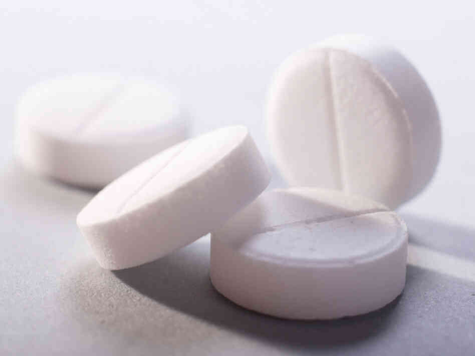 Aspirin helps reduce the risk of cardiovascular disease, but the jury's still out on cancer.