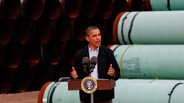 President Obama announces support for building an oil pipeline from Oklahoma to Texas, Thursday in Cushing, Okla.