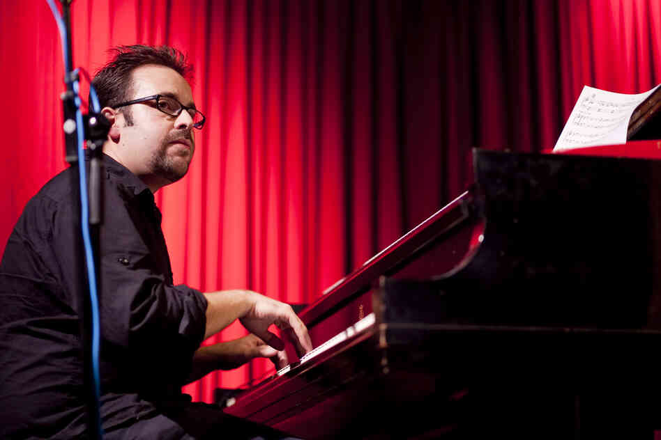 Manuel Valera.