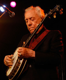 Earl Scruggs during a show in Indio, Calif., on May 3, 2008. Earl Scruggs during a show in Indio, Calif., on May 3, 2008.