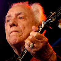 Earl Scruggs performing at Stagecoach, a country music festival held in Indio, Calif., in 2008.