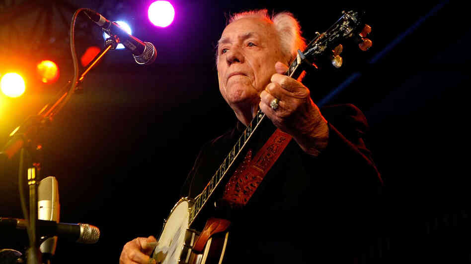 Earl Scruggs performing at Stagecoach, a country music festival held in Indio, Calif., in 2008. Earl Scruggs performing at Stagecoach, a country music festival held in Indio, Calif., in 2008.