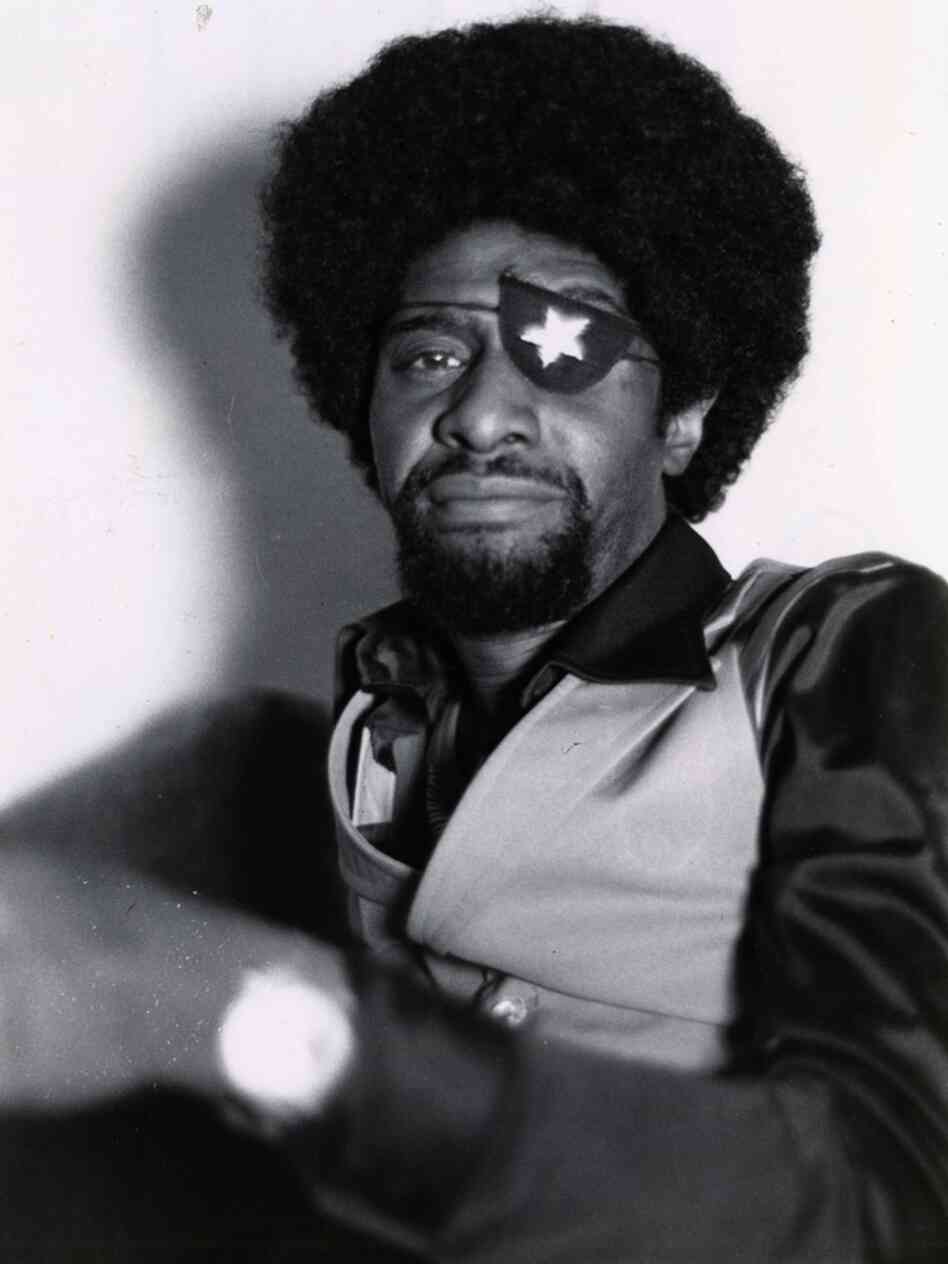 The one-eyed junkie called his fingers "spiders on the keys."