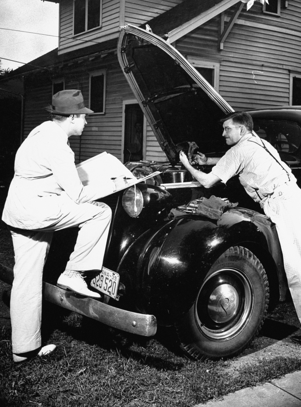  In 1940, the federal government sent 120,000 census takers across America to ask questions like, "Do you live on a farm?" and "Where were you living on April 1, 1935?" 
