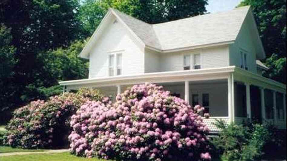 The old Memmott homestead, which in 1940 you could rent for $20 a month. The old Memmott homestead, which in 1940 you could rent for $20 a month.
