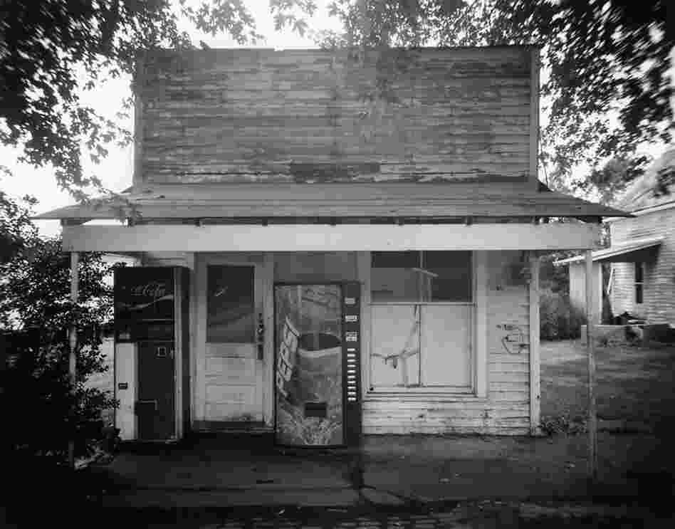 The Carry Out on West Main Street, 2003