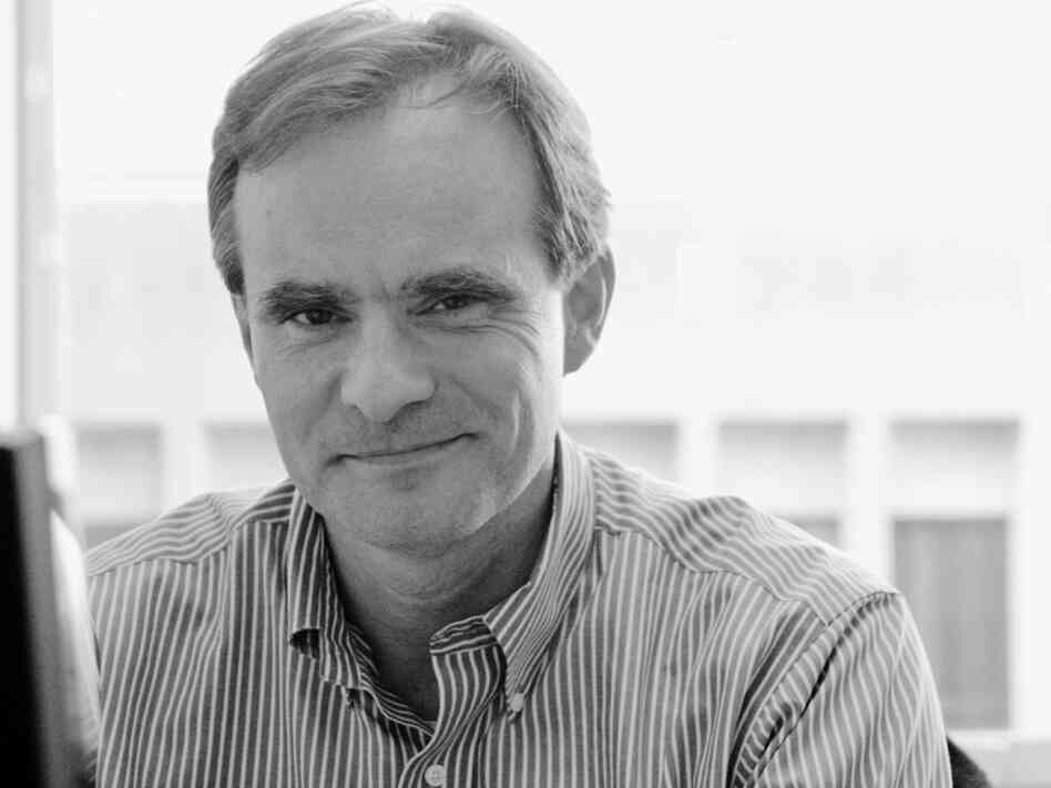Simon Johnson is a professor of entrepreneurship at MIT. From March 2007 to August 2008, he was the chief economist of the International Monetary Fund. 