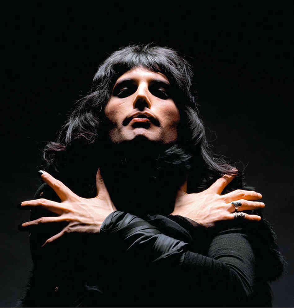 Freddie Mercury, London, 1974