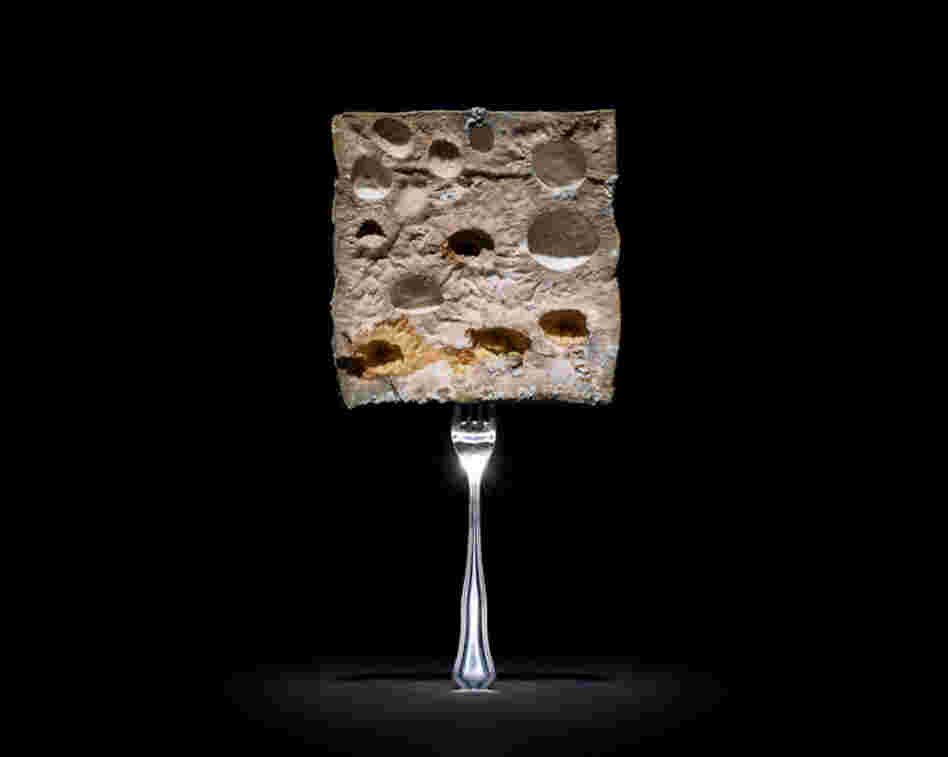 CheesePlace of production: Signau, SwitzerlandTransporting distance: 871 km  Carbon footprint (total) per kg: 8,65 kgWater requirement (total) per kg: 3646 l