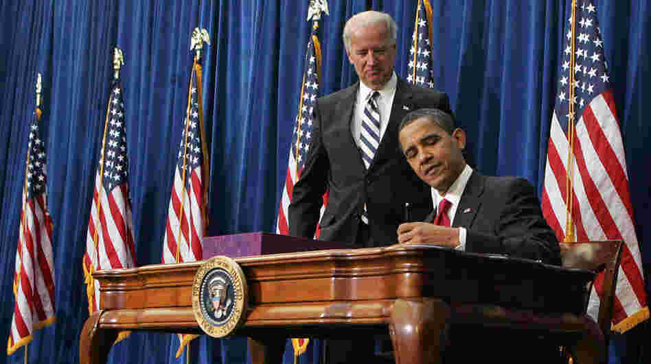 President Obama signs the economic stimulus bill in February 2009, as Vice President Biden looks on. Experts disagree over the impact of the administration's economic policies on the recession. President Obama signs the economic stimulus bill in February 2009, as Vice President Biden looks on. Experts disagree over the impact of the administration's economic policies on the recession.