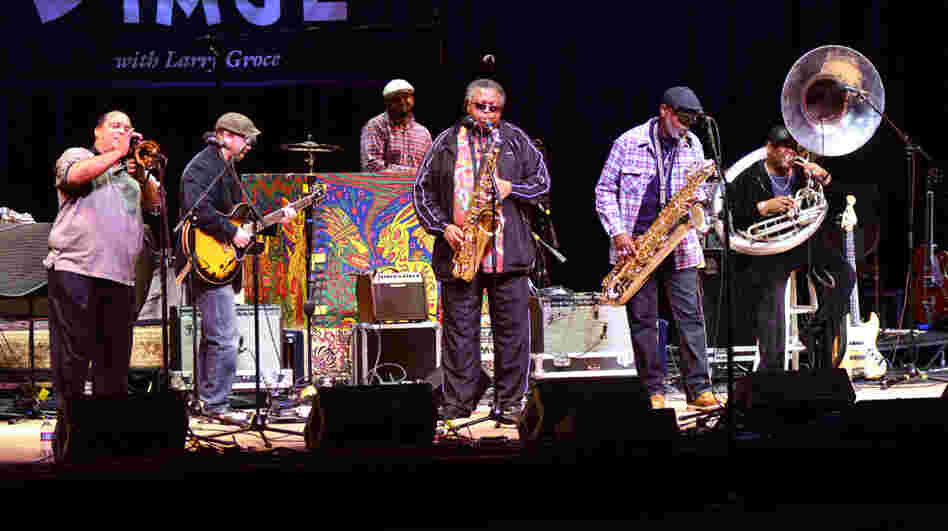 Dirty Dozen Brass Band.