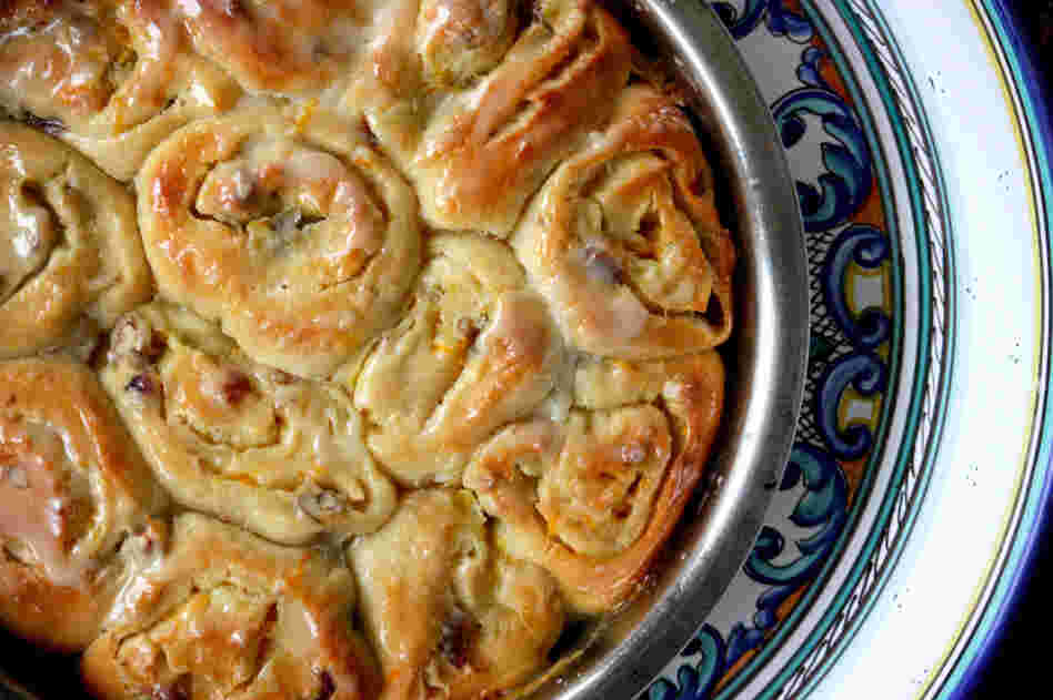 Cranberry Nut Breakfast Rolls